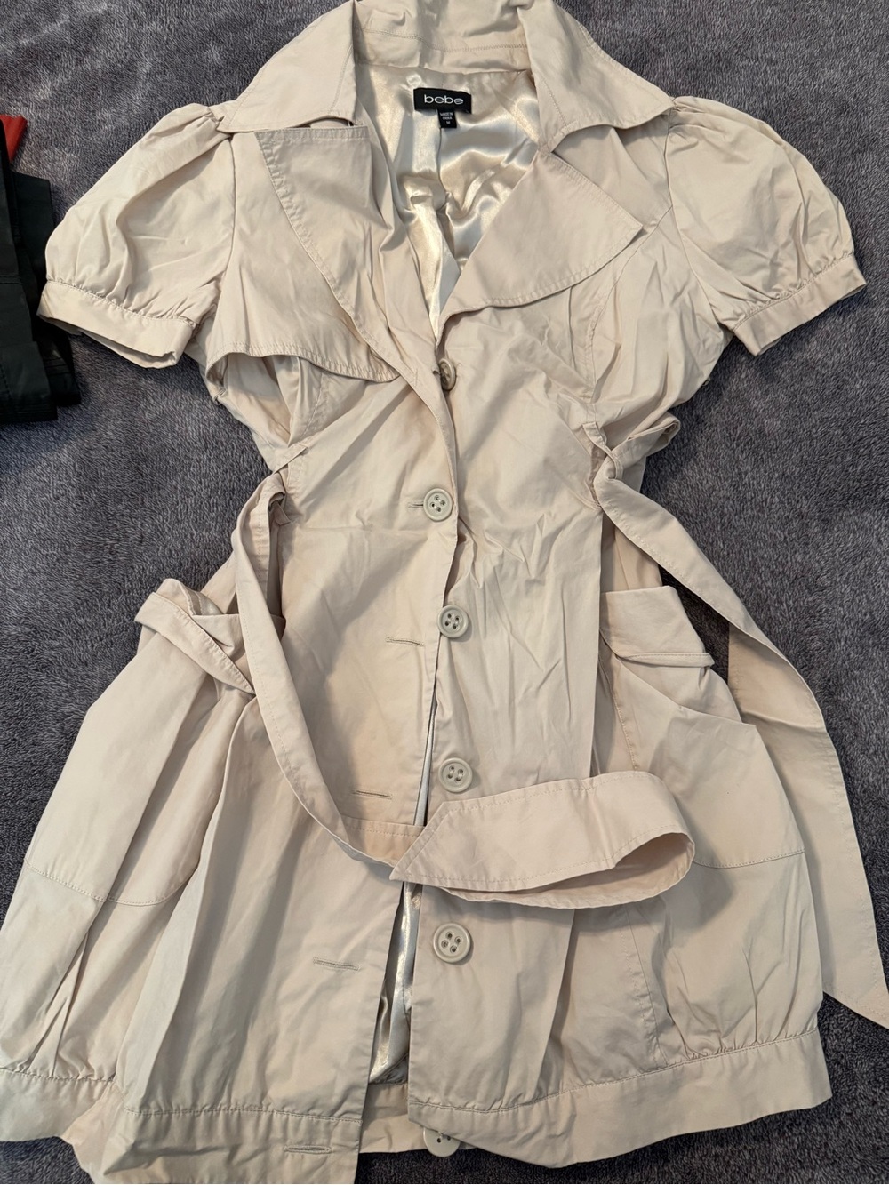 bebe Cream Short-Sleeve Trench Coat with Waist Tie